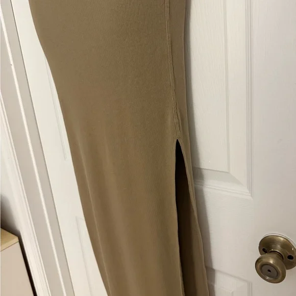 Universal Thread Sleeveless Tan Maxi Dress - Picture 3 of 4